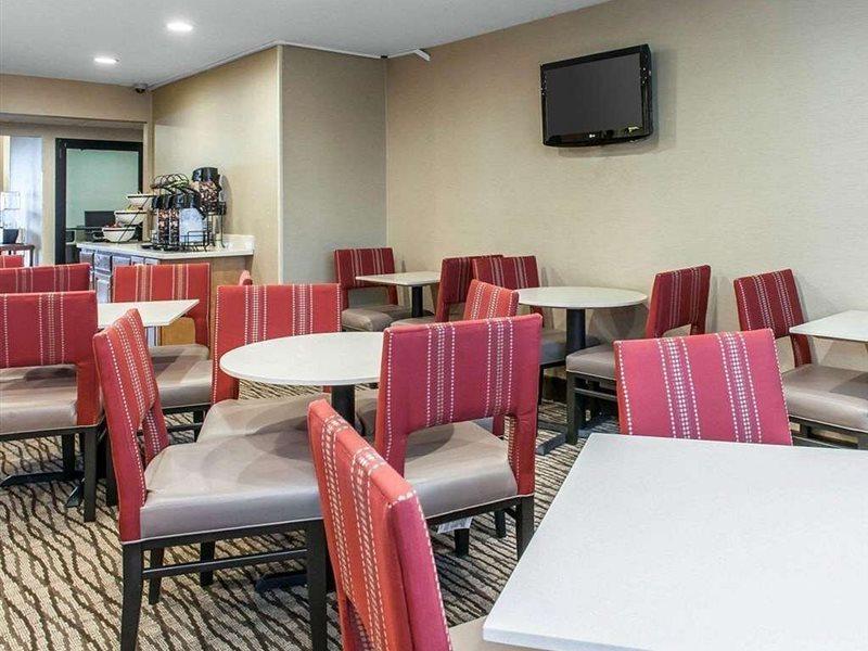 Comfort Inn & Suites Napoleon Dış mekan fotoğraf