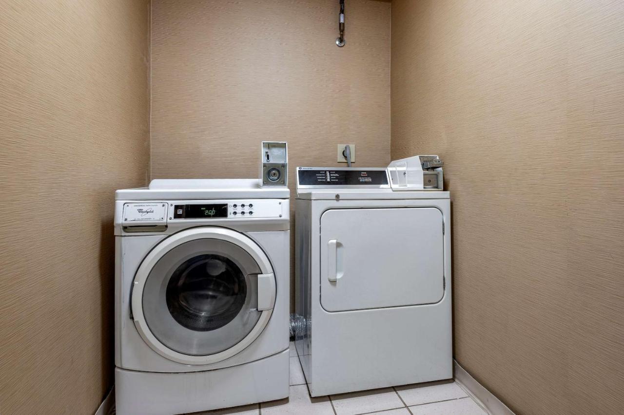 Comfort Inn & Suites Napoleon Dış mekan fotoğraf