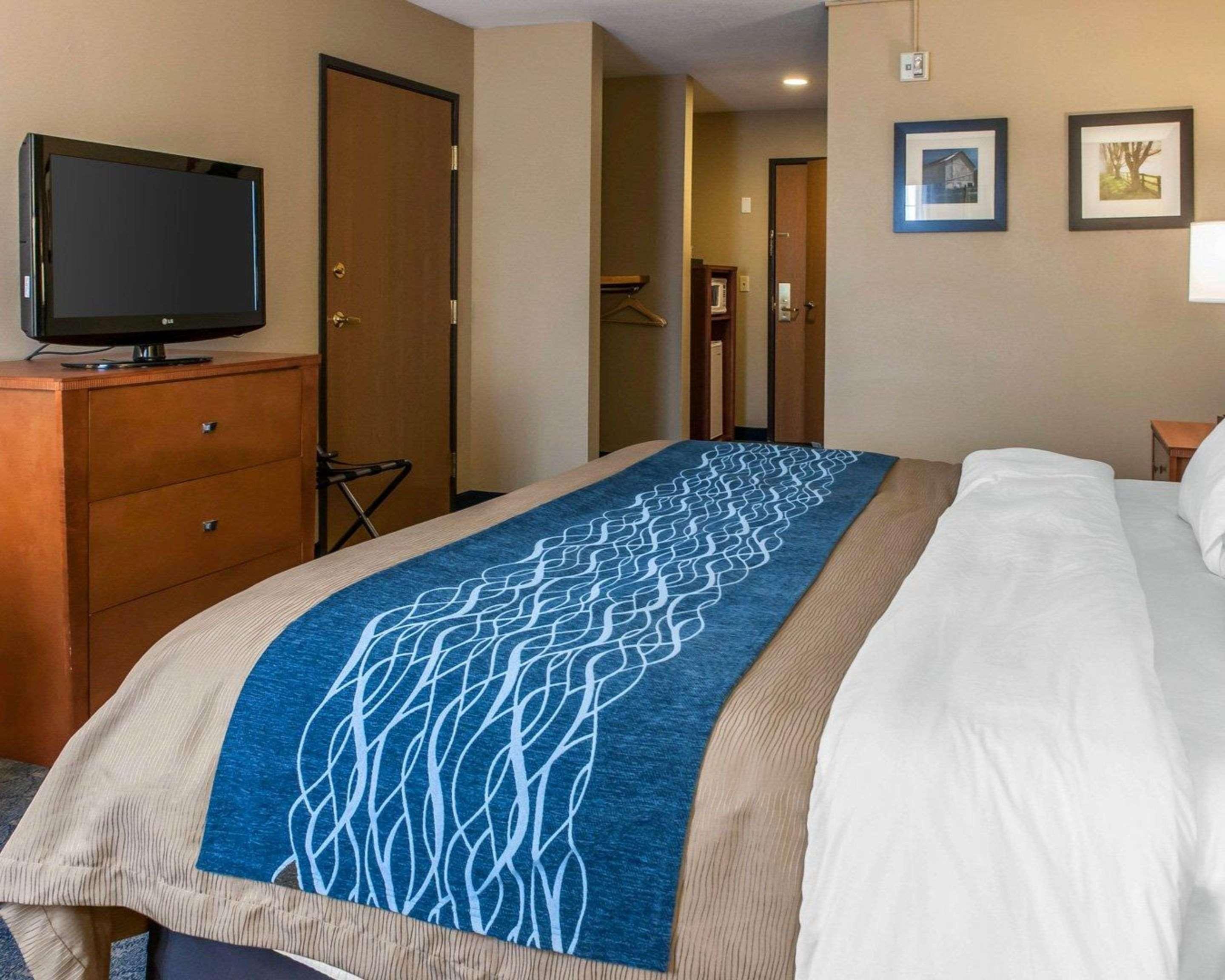 Comfort Inn & Suites Napoleon Dış mekan fotoğraf