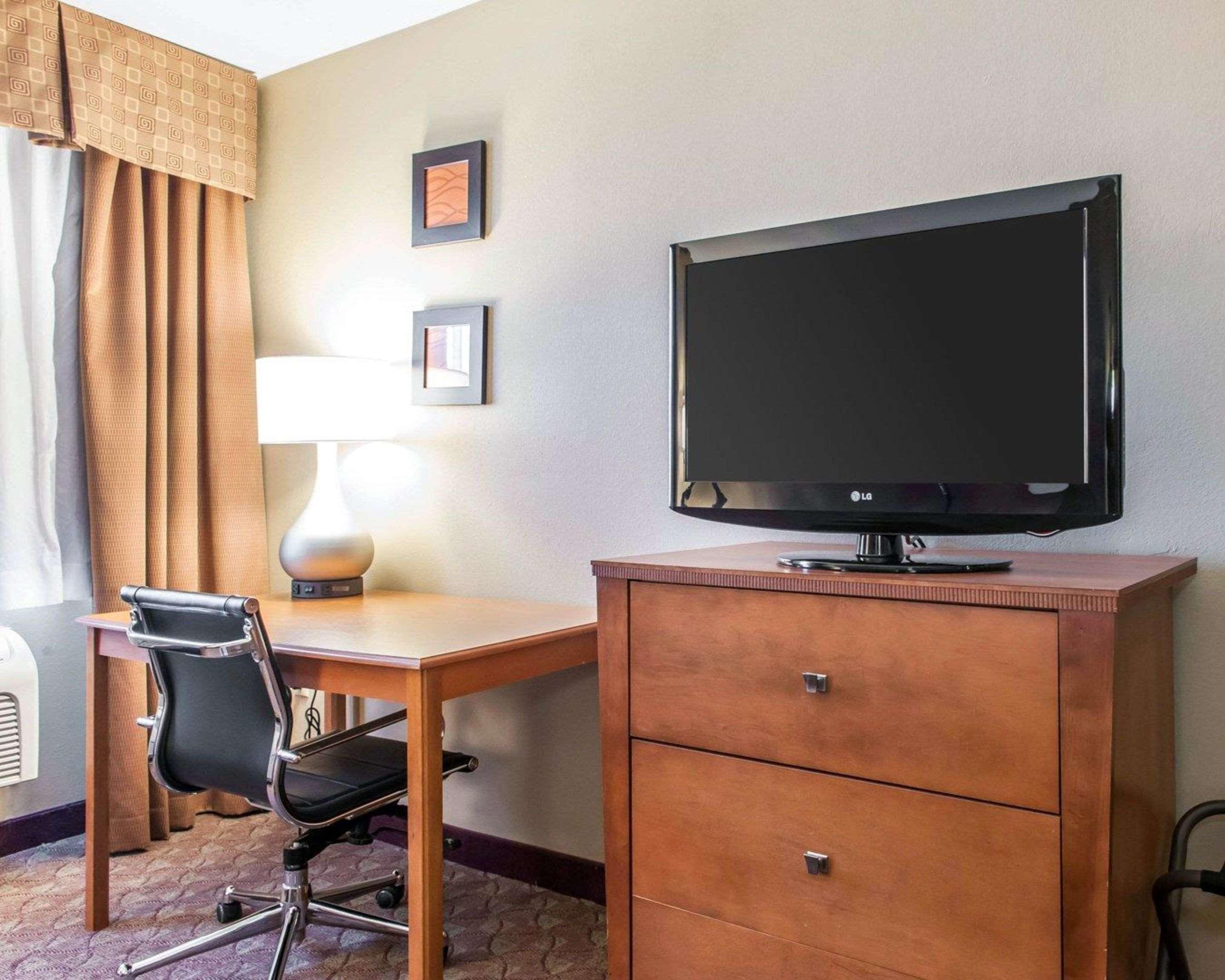 Comfort Inn & Suites Napoleon Dış mekan fotoğraf