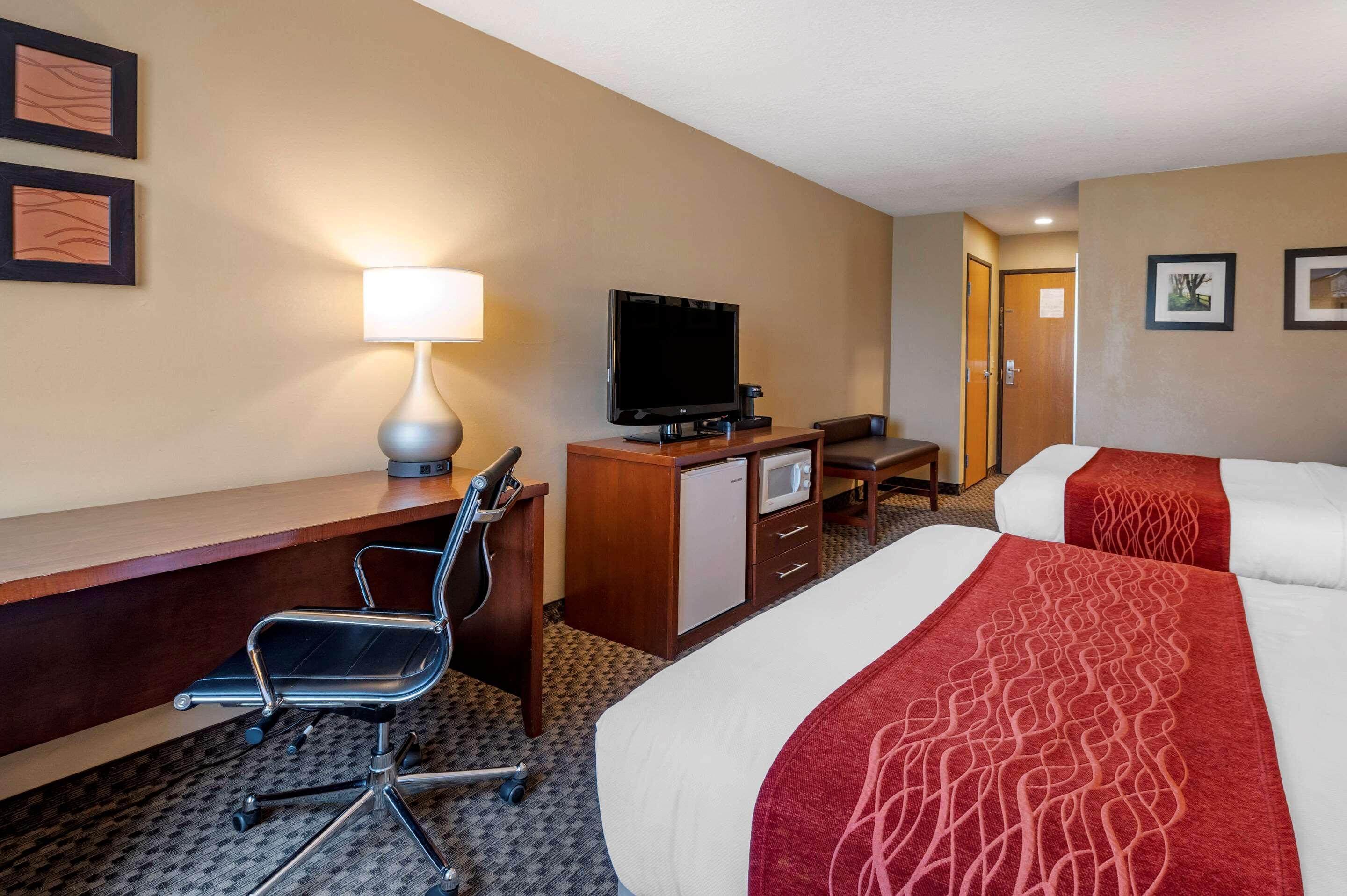 Comfort Inn & Suites Napoleon Dış mekan fotoğraf