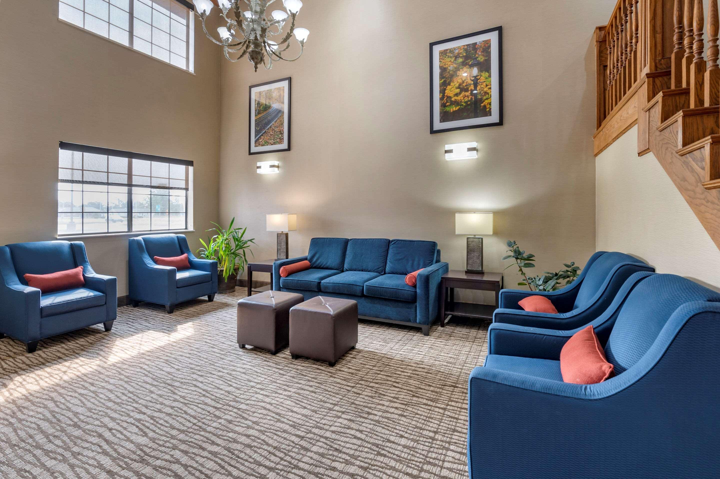 Comfort Inn & Suites Napoleon Dış mekan fotoğraf