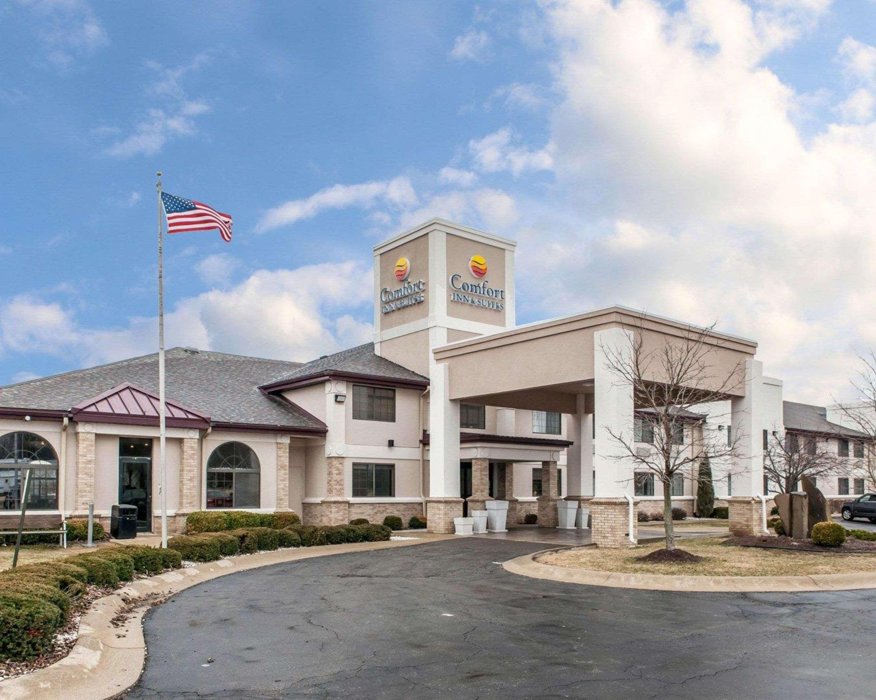 Comfort Inn & Suites Napoleon Dış mekan fotoğraf