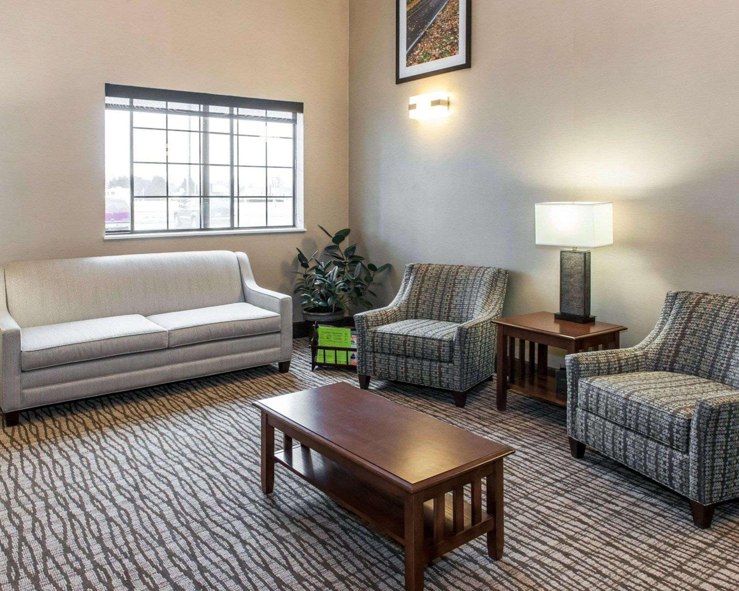 Comfort Inn & Suites Napoleon Dış mekan fotoğraf