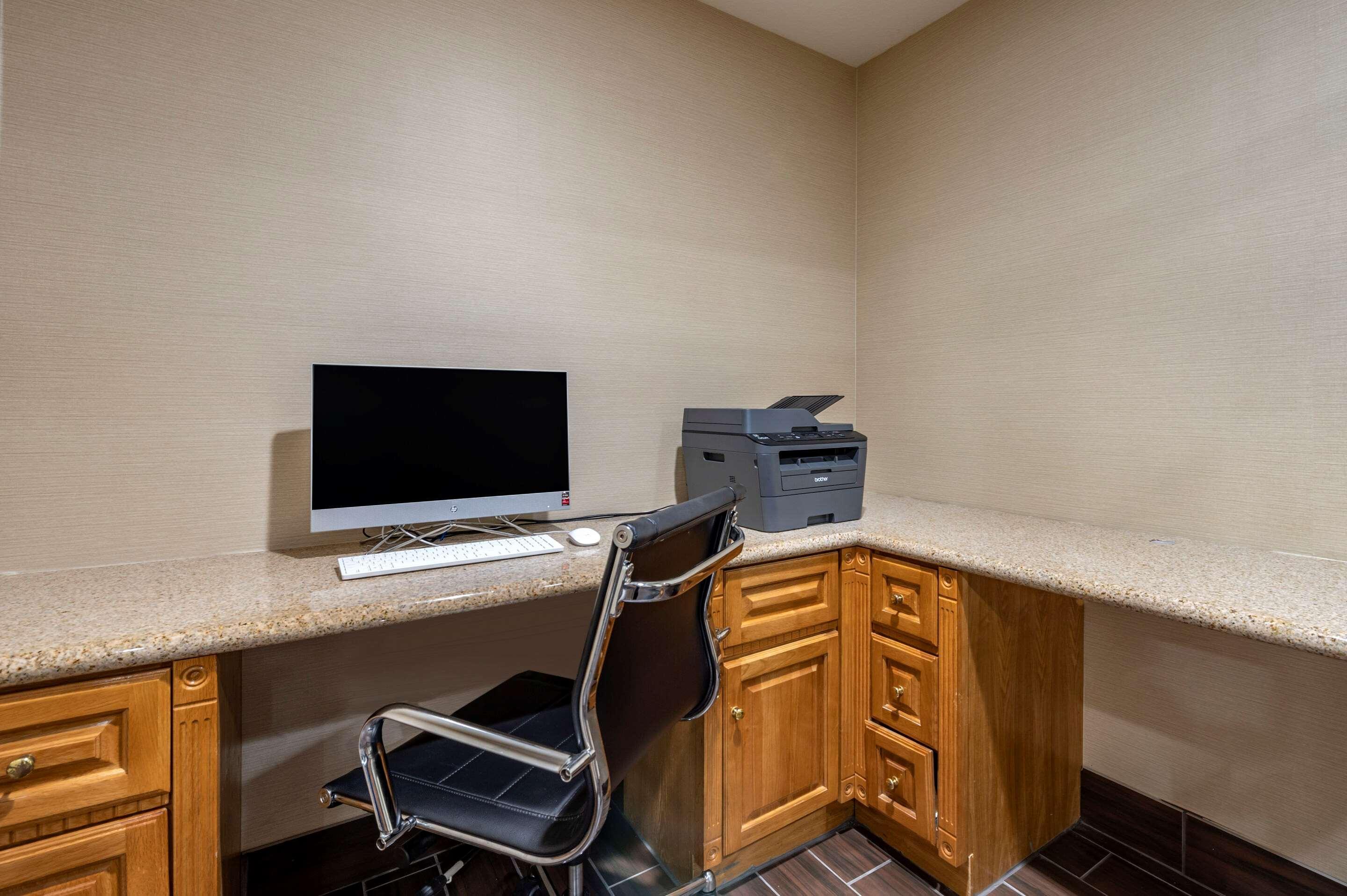 Comfort Inn & Suites Napoleon Dış mekan fotoğraf