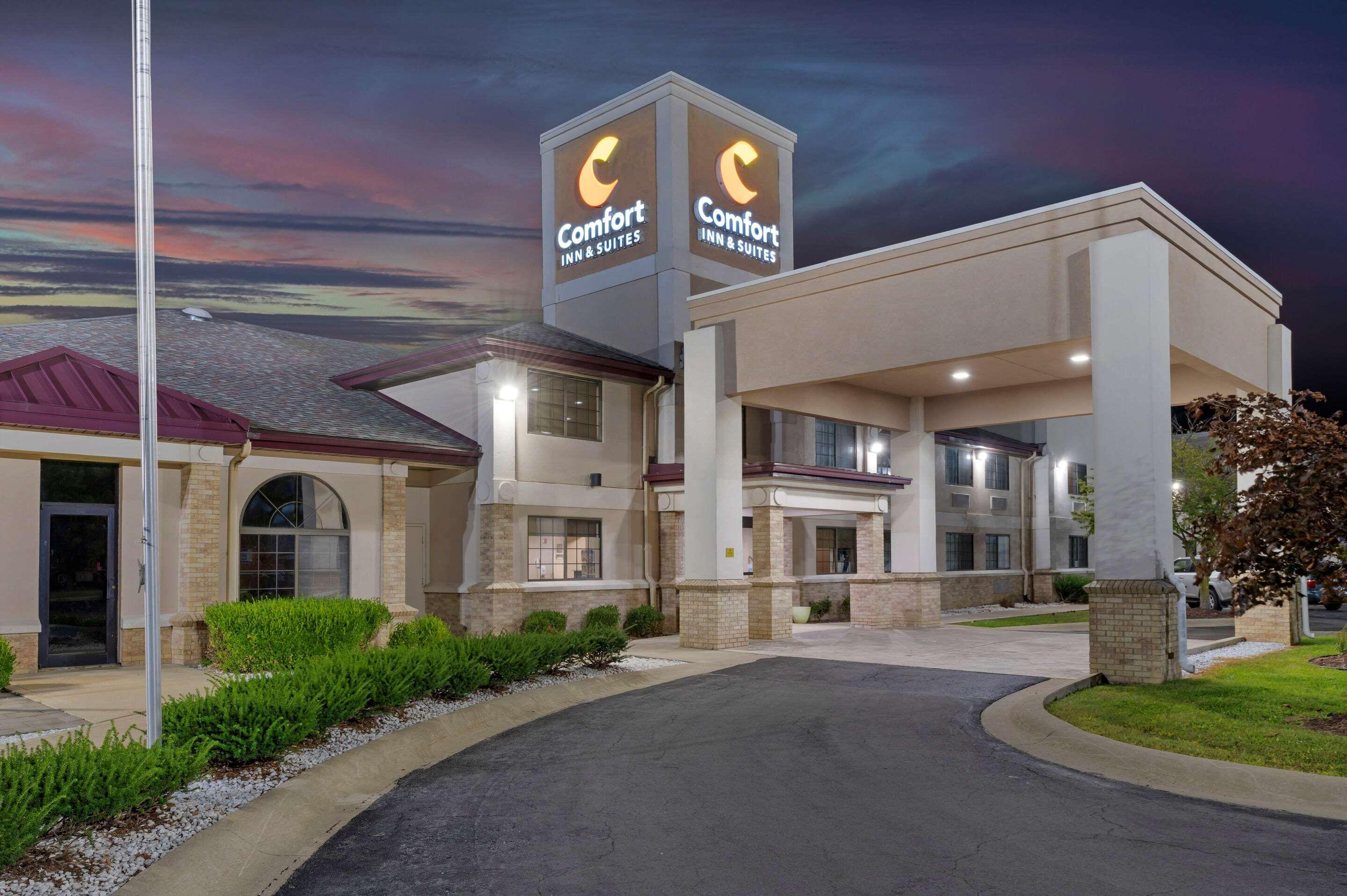 Comfort Inn & Suites Napoleon Dış mekan fotoğraf