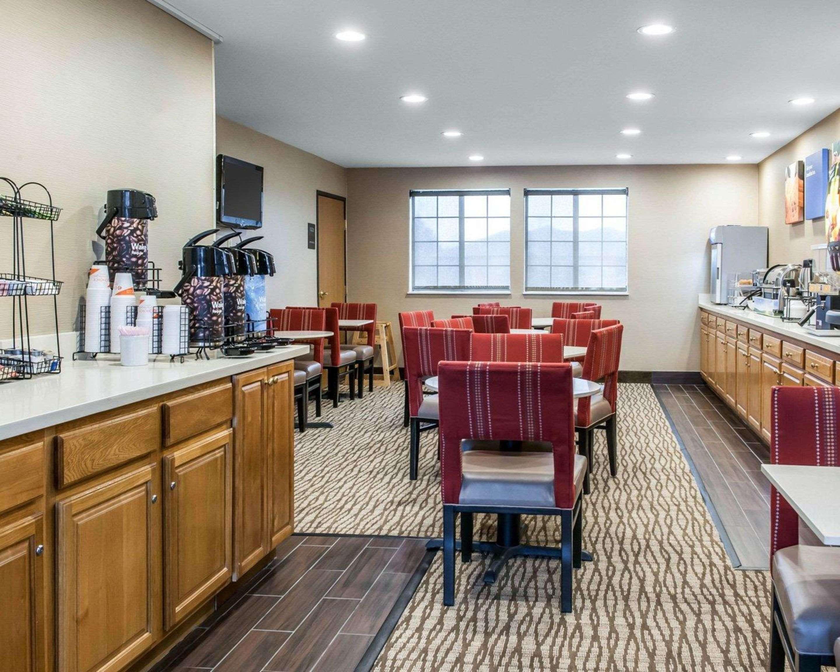 Comfort Inn & Suites Napoleon Dış mekan fotoğraf