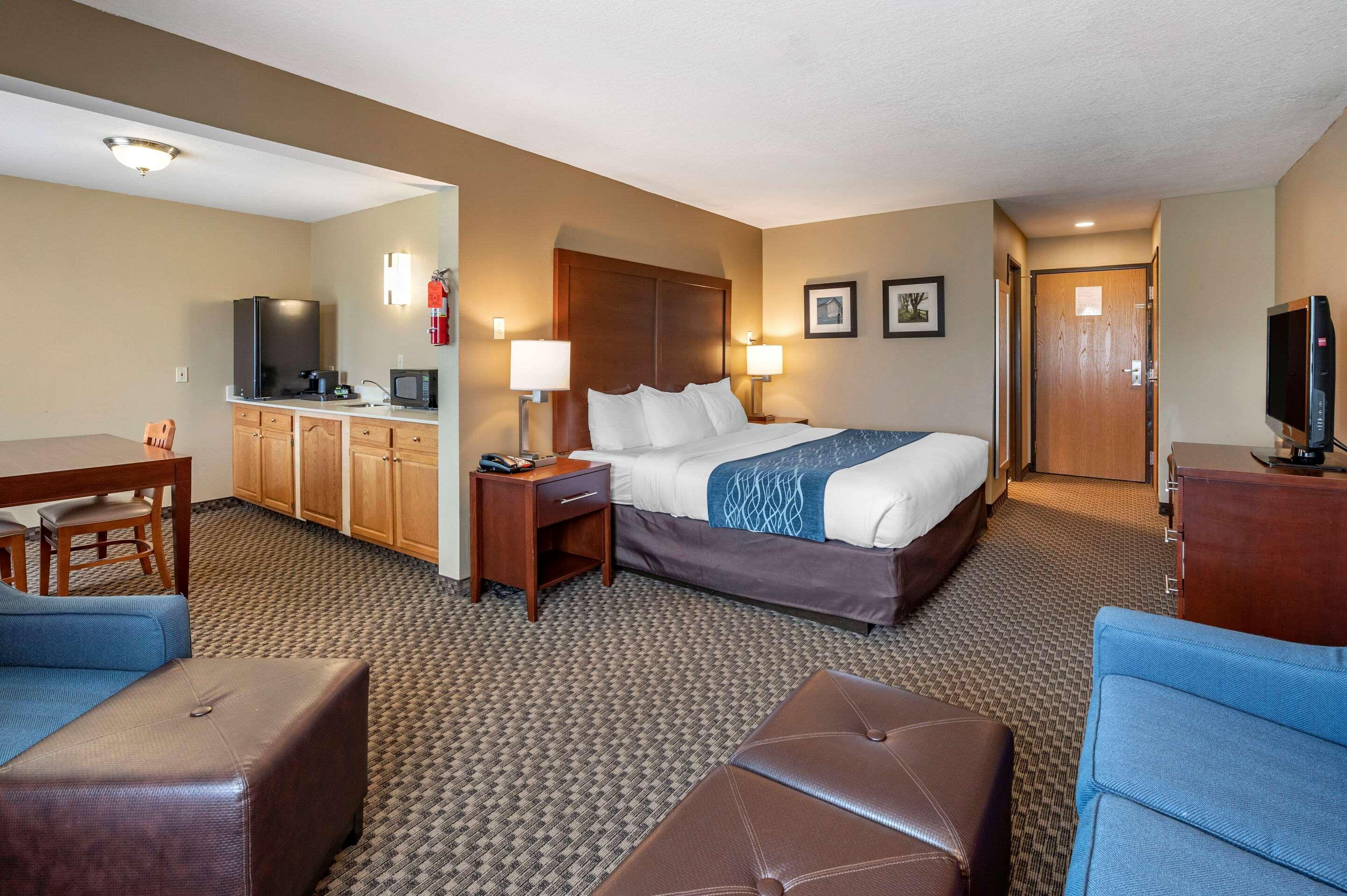 Comfort Inn & Suites Napoleon Dış mekan fotoğraf