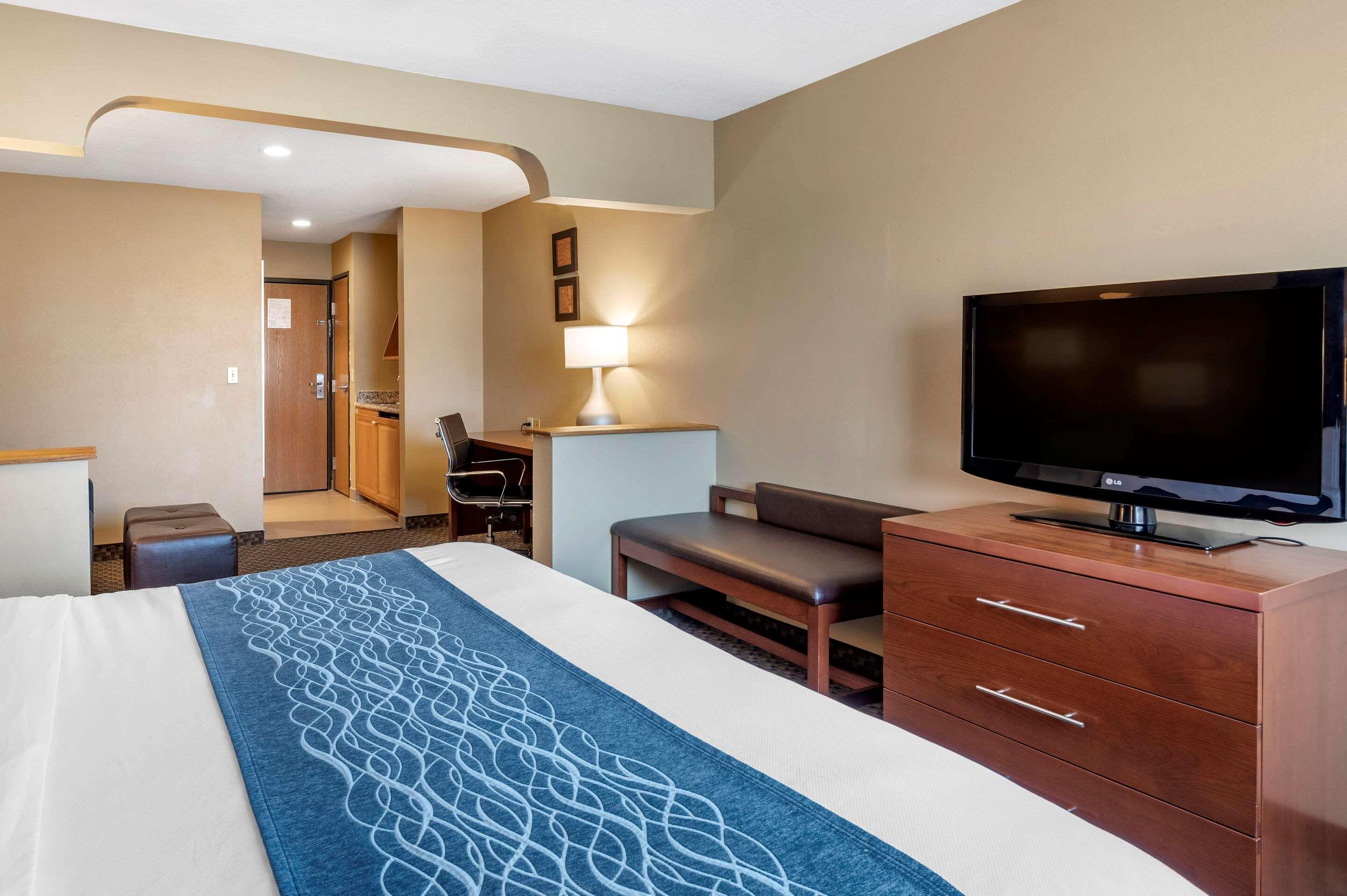 Comfort Inn & Suites Napoleon Dış mekan fotoğraf