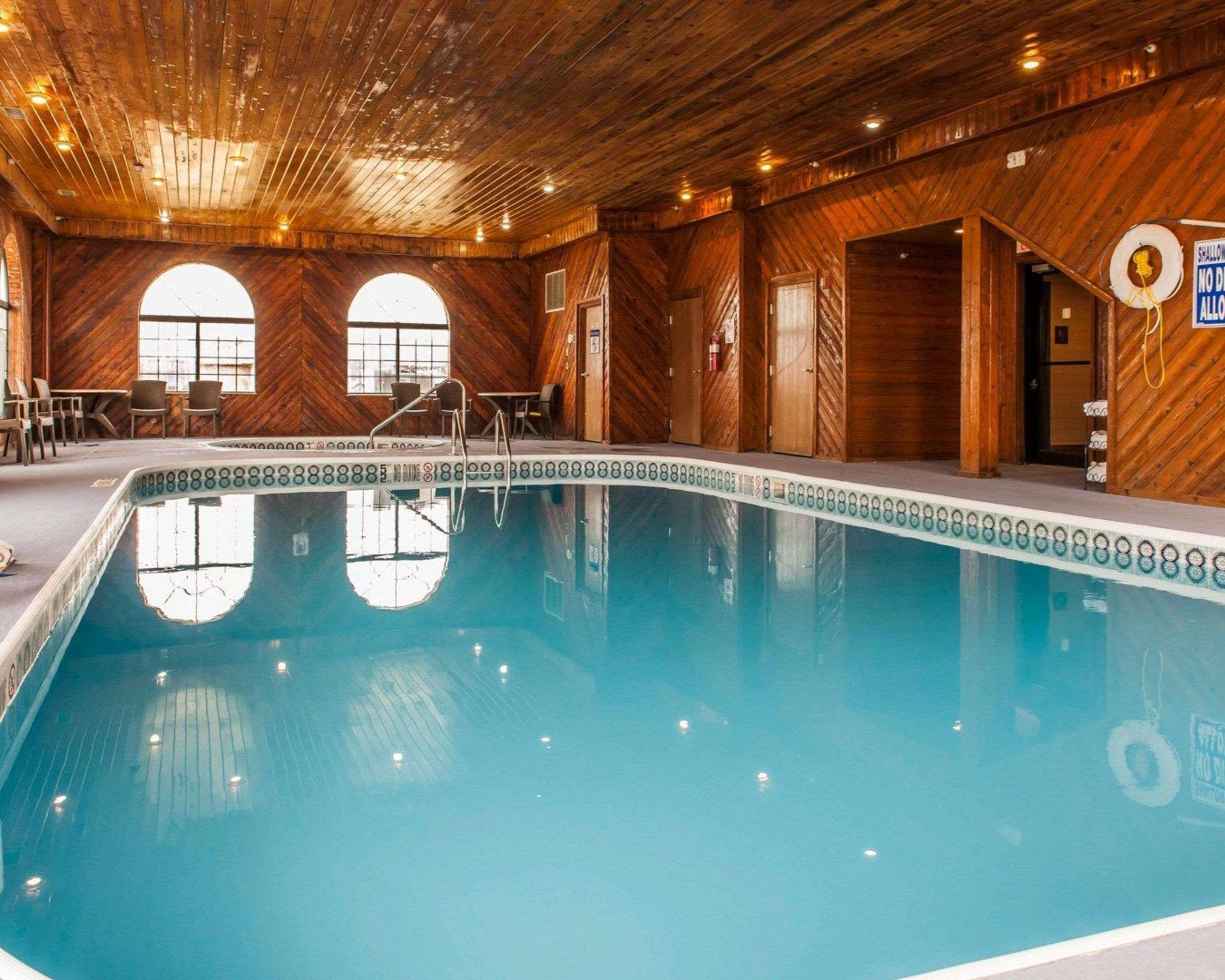 Comfort Inn & Suites Napoleon Dış mekan fotoğraf